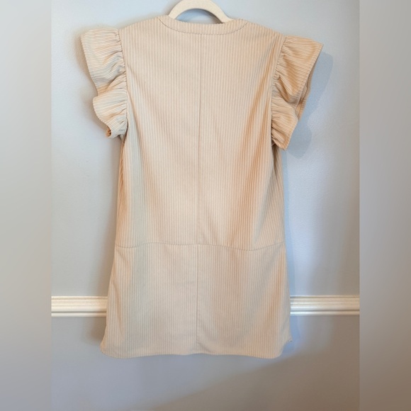 THML Cream V-Neck Shift Dress with Ruffle Sleeves Size Small - Picture 7 of 10